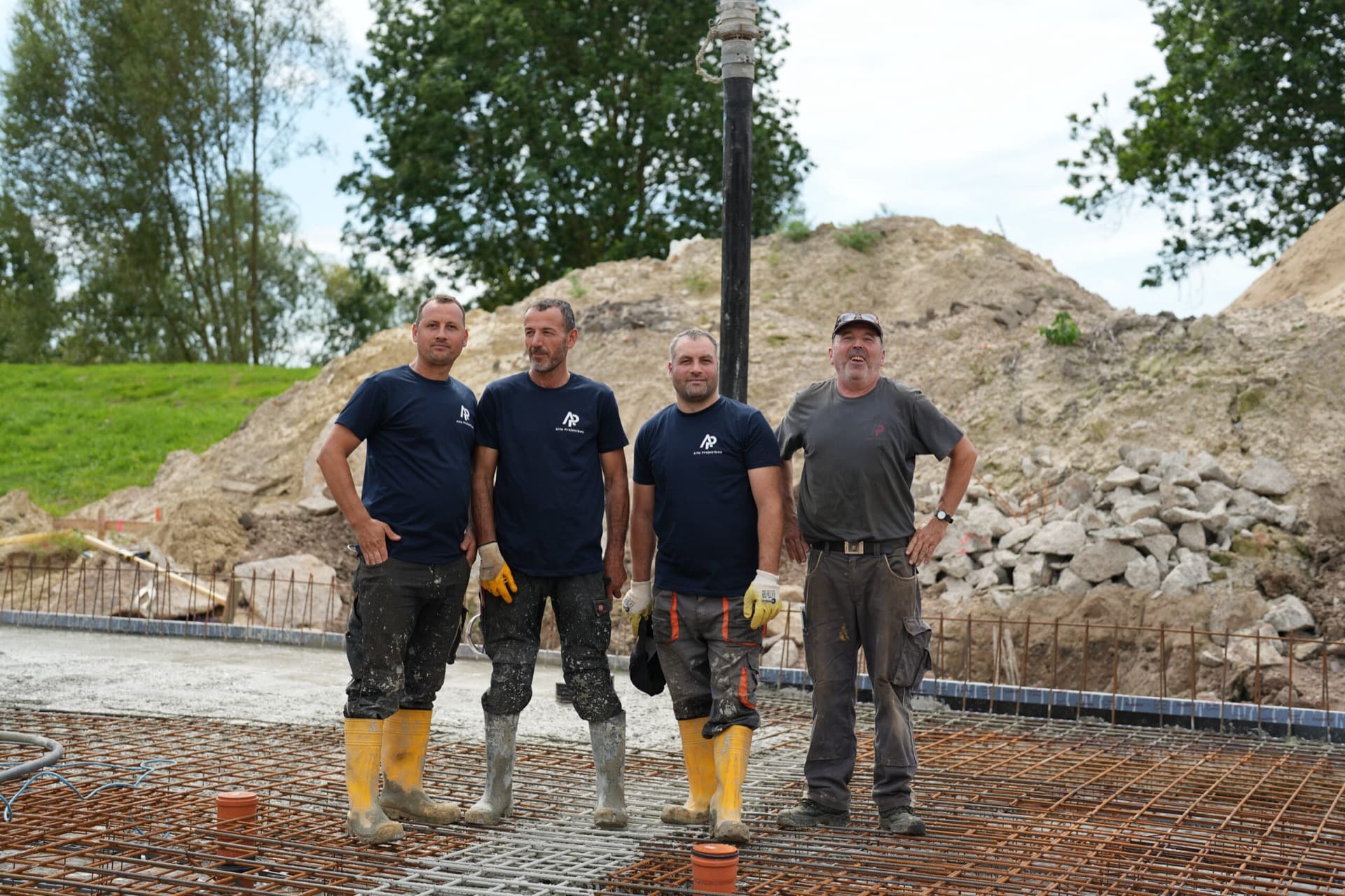 Das Team der Alfa Projektbau GmbH auf der Baustelle